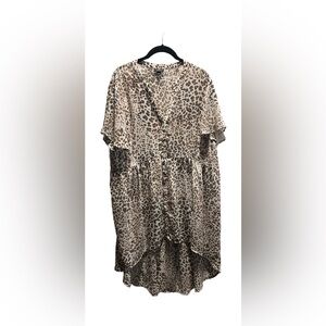 torrid Neutral Leopard Print Button-Front High-low Tunic Top